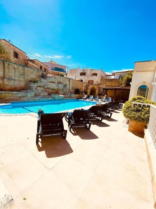 Velver Mansion, Malta - Luxury Villa With Pool Naxxar Exterior photo